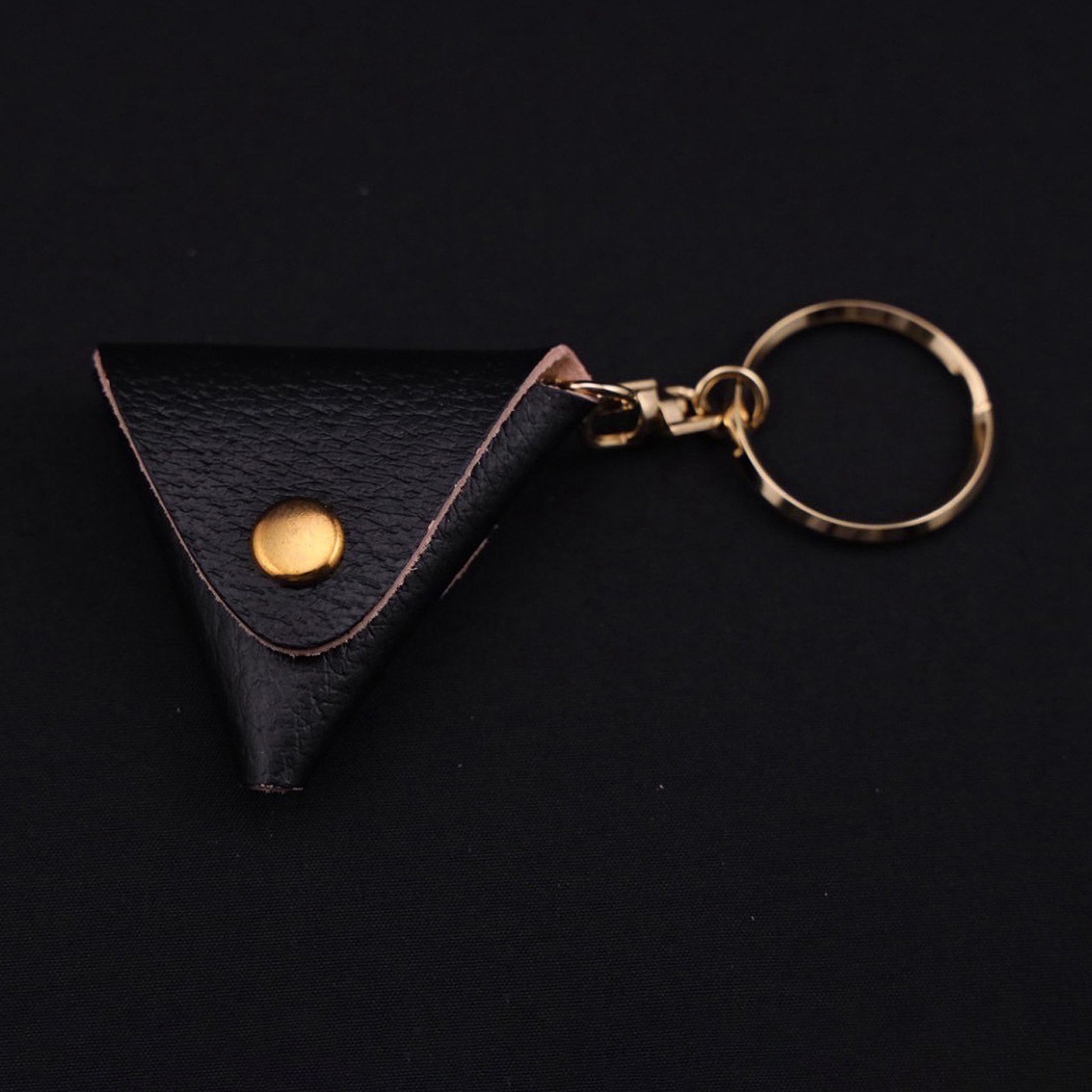 フェリシモの雑貨 Kraso|本革三角コインケースＢＬＡＣＫ